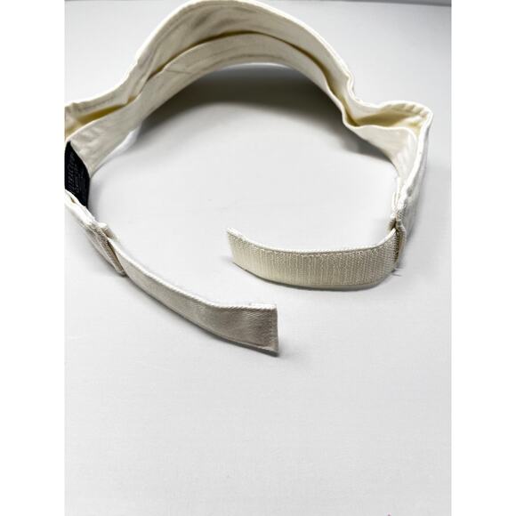 Heart Cross Crown White Visor Pre-Owned in great condition - Picture 5 of 5